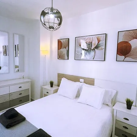 Bohemian Next To Yumbo Apartment *