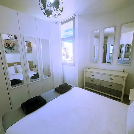 Bohemian Next To Yumbo